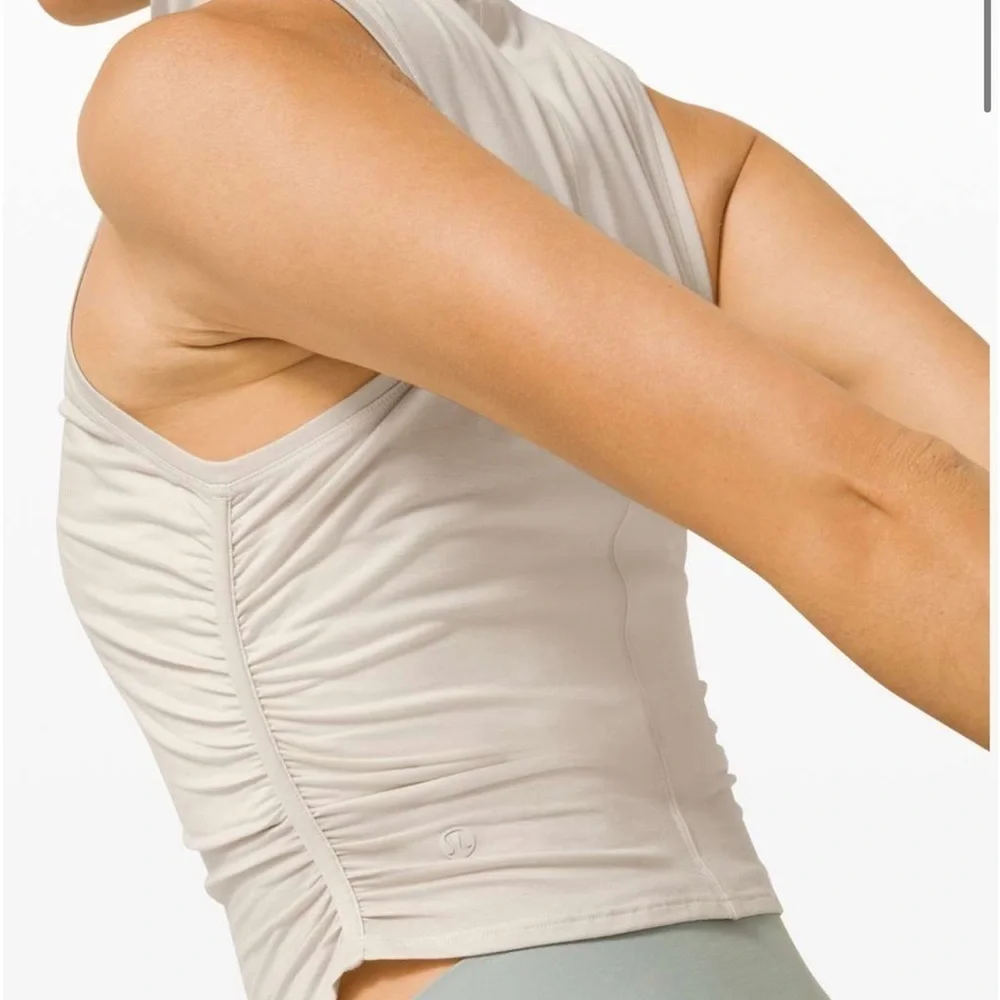 Lululemon See The Horizon Tank in Dune